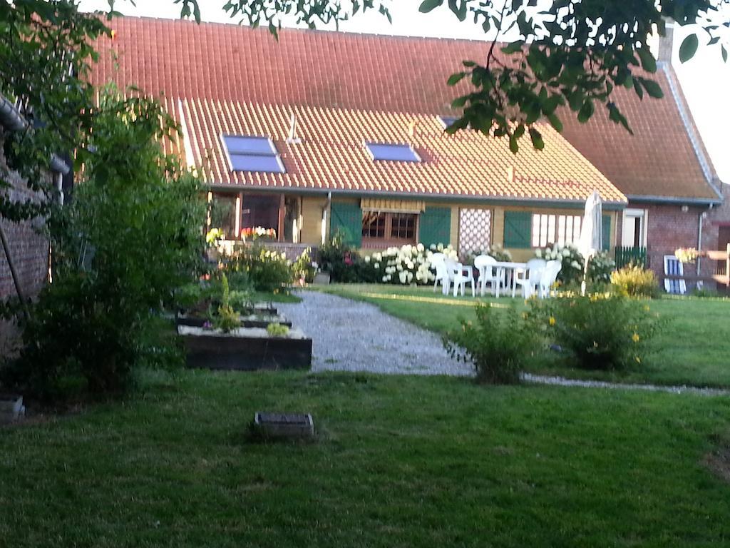 Gite De La Ferme Des Crins Blancs Hazebrouck Quarto foto